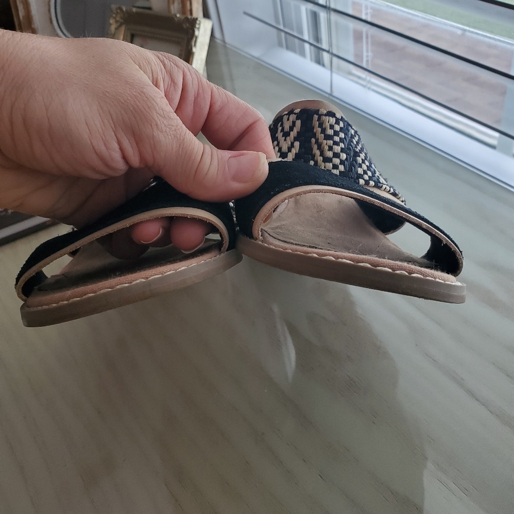 Toms Sandals - Picture 5 of 11